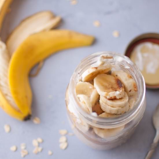 Peanut Butter Banana Overnight Oats - Recipe photo by Nourish Nutrition Co