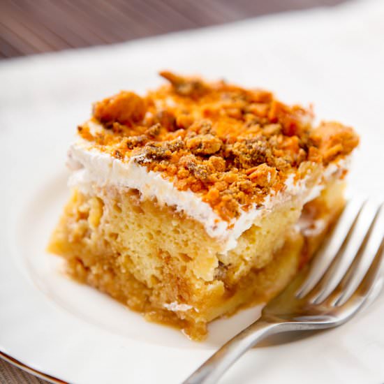Butterfinger Poke Cake - Recipe photo by BakingBeauty