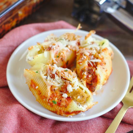 Chicken Parmesan Stuffed Shells - Recipe photo by mildlymeandering