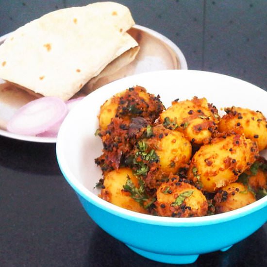 Baby Potatoes in Masala - Recipe photo by steamingpot