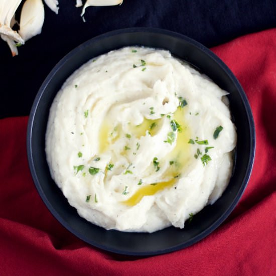 Roasted Garlic Mashed Cauliflower - Recipe photo by 918plate