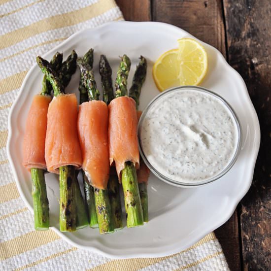 Asparagus Wrapped in Smoked Salmon - Recipe photo by Spain on a Fork