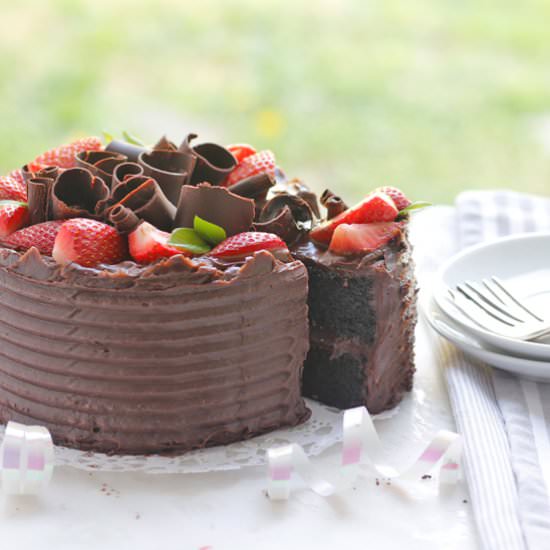 Ultimate Vegan Mini Chocolate Cake - Recipe photo by greensmoothiegourmet