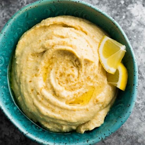 The BEST Easy Homemade Hummus - Recipe photo by sweetpeasandsaffron