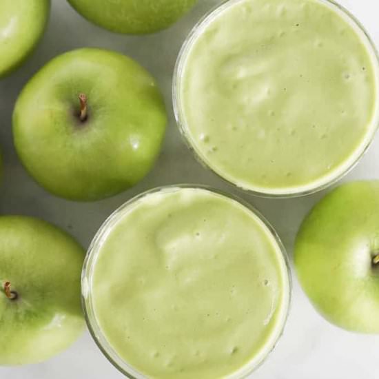 Green Apple Avocado Smoothie - Recipe photo by SimplyDesigning