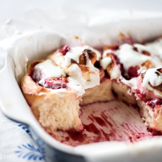 Raspberry Swirl Rolls - Recipe photo by wip_blog