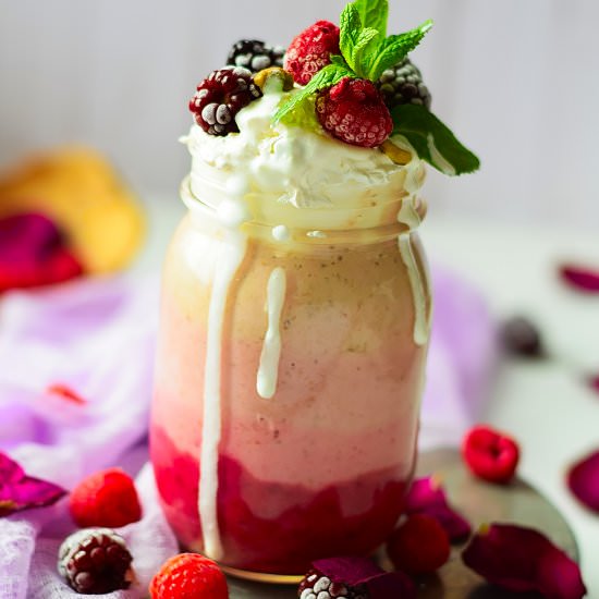 Ombre raspberry smoothie - Recipe photo by Abi Guna