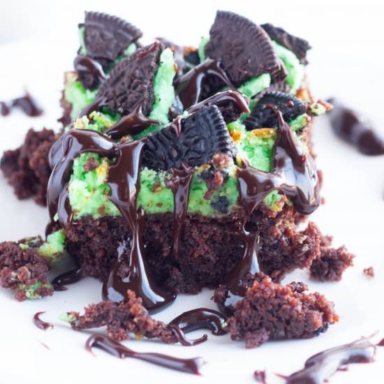 Mint Oreo Cheesecake Brownies - Recipe photo by No Plate Like Home