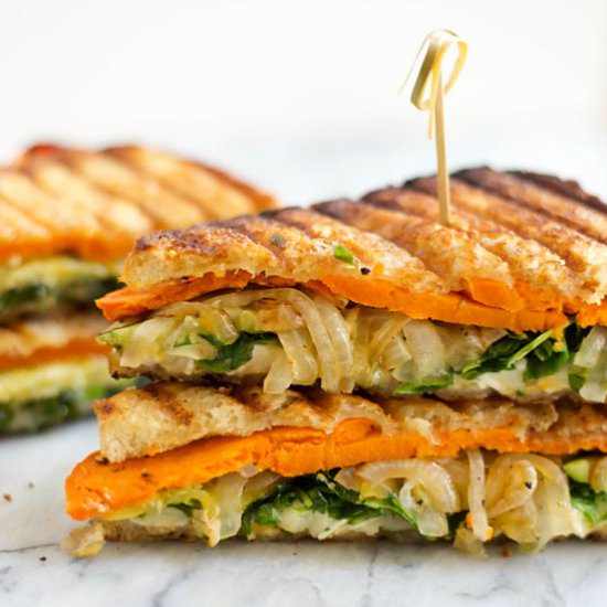 Toasted Veggie and Brie Sandwich - Recipe photo by artzyfoodie