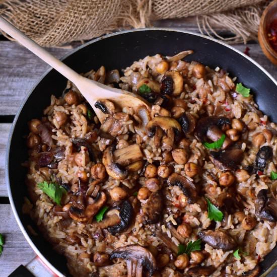 Vegan mushroom risotto - Recipe photo by elavegan