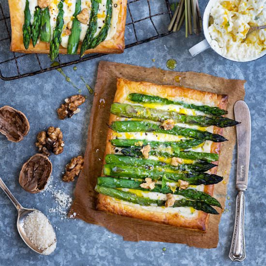 Asparagus puff pastry tarts - Recipe photo by supergoldenbakes