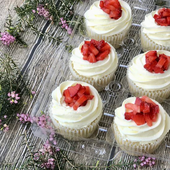 Strawberry Short-Cupcakes - Recipe photo by rumblyinmytumbly