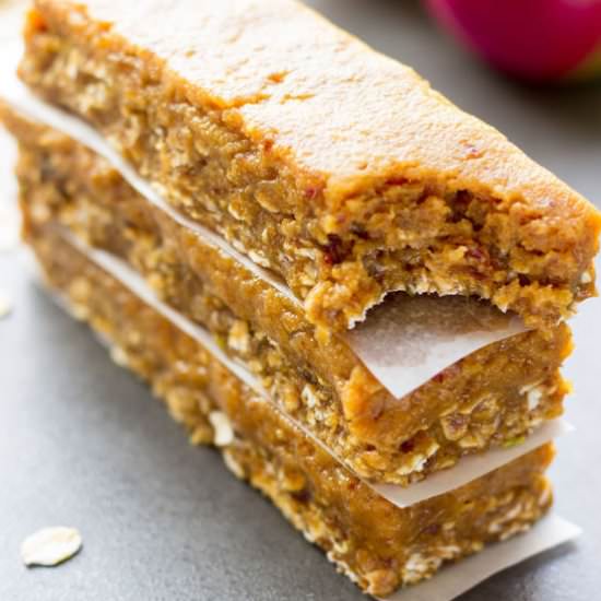 apple pie protein bars - Recipe photo by onecleverchef