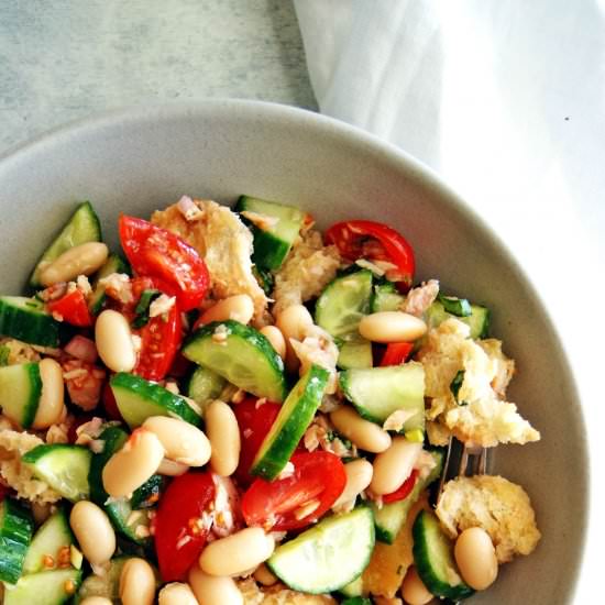 Tuna Panzanella Salad - Recipe photo by myeverydaytable