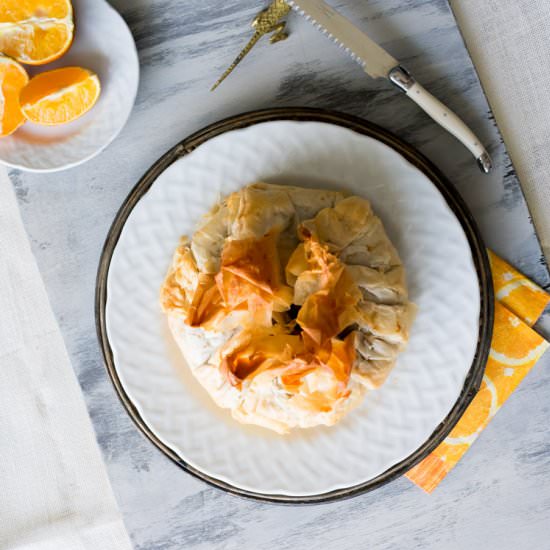 Baked brie with spicy marmalade - Recipe photo by petitedecadence