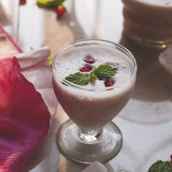 Pomegranate & mint lassi - Recipe photo by PeekNCook