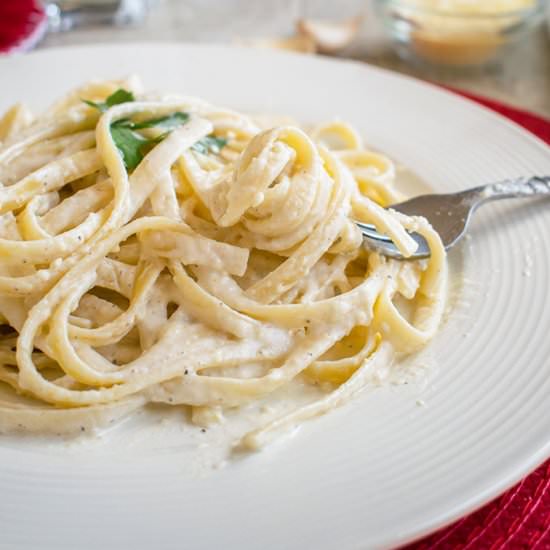 Homemade Alfredo Sauce with Garlic - Recipe photo by Cooking with Mamma C