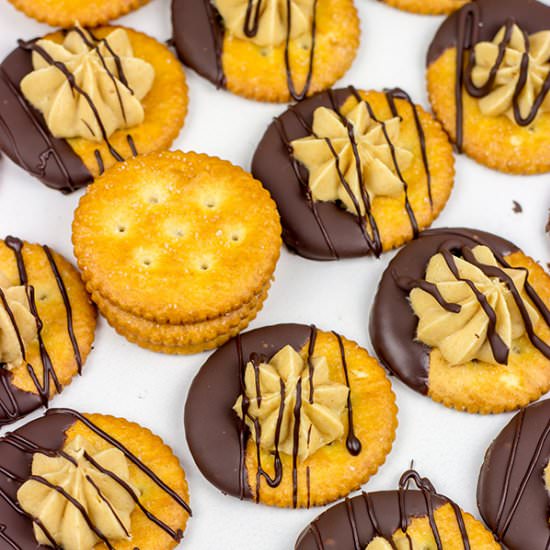 No Bake Peanut Butter Pie Crackers - Recipe photo by spicedblog