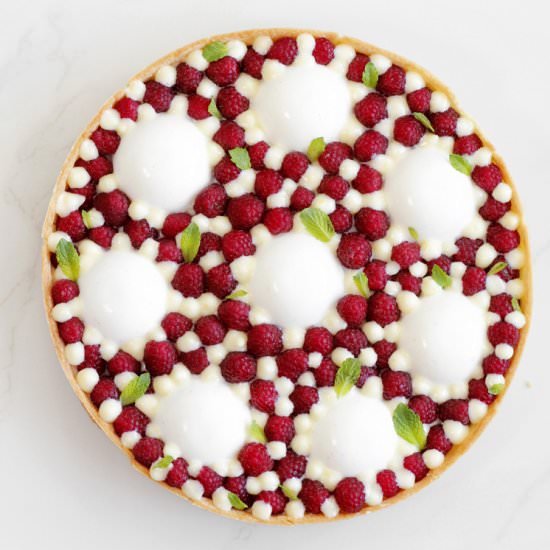 Minty Lemon Tart with Yogurt - Recipe photo by lilcookieblog