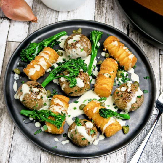 Meatballs with madeira sauce - Recipe photo by Culinaire bagage