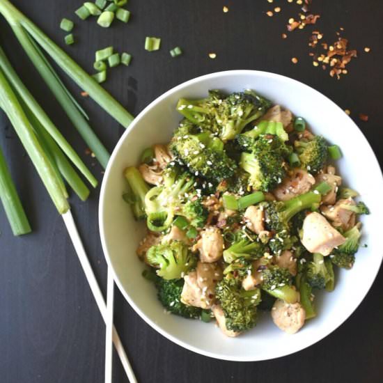 One Pot Keto Sesame Chicken - Recipe photo by Peace Love and Low Carb
