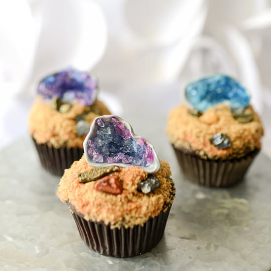 Edible Geode Cupcake Topper - Recipe photo by tikkido