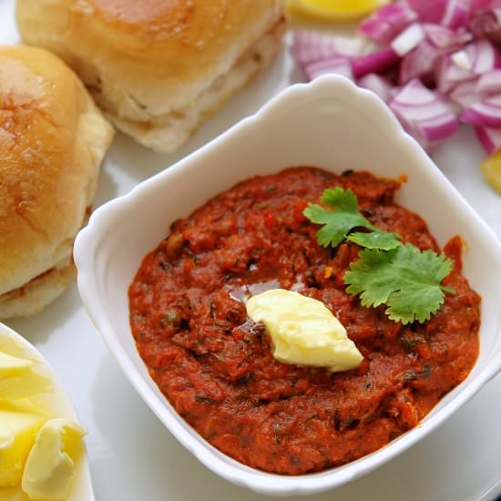 Mumbai Special Pav Bhaji - Recipe photo by YourFoodFantasy