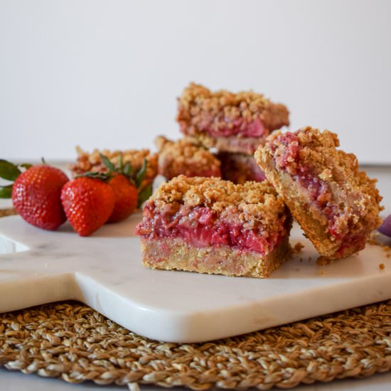 Whole Grain Crumb Bars - Recipe photo by forwardeats