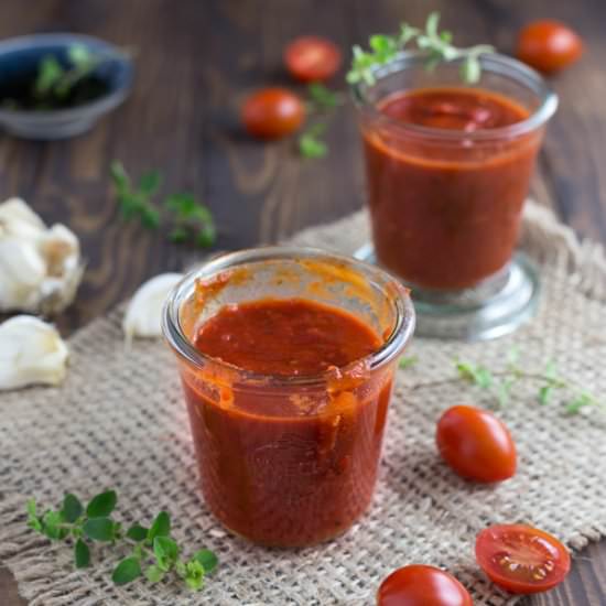 Easy Homemade Marinara Sauce - Recipe photo by homebakedbliss