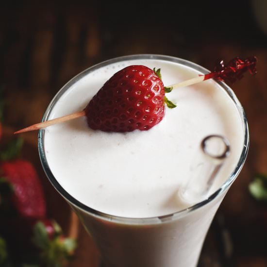 Low-Carb Italian Strawberry Sodas - Recipe photo by SimplySoHealthy