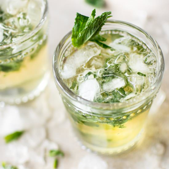 Classic Mint Julep - Recipe photo by saltandlavender