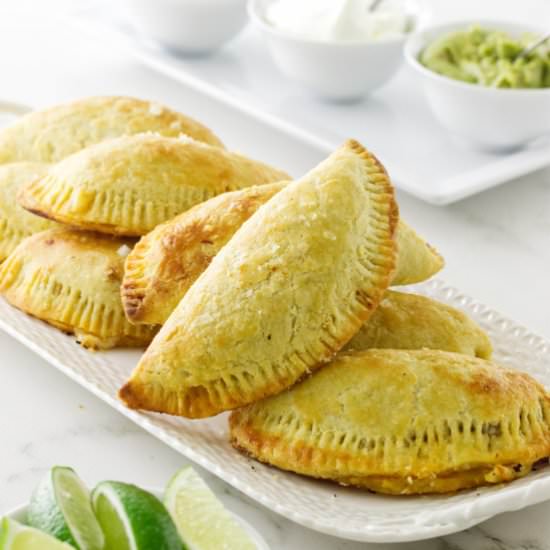 spicy pulled pork empanadas - Recipe photo by Savorthebest