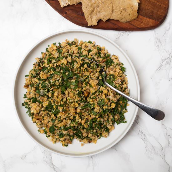 Chickpea And Walnut Salad - Recipe photo by FriFran