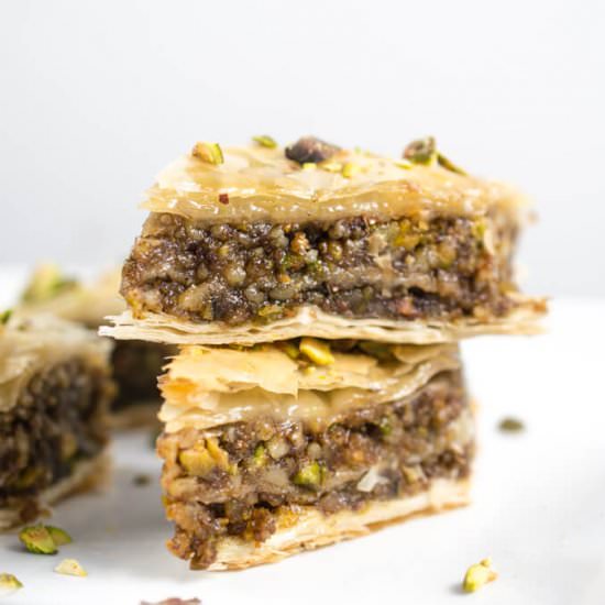 Vegan Baklava - Recipe photo by yupitsvegan