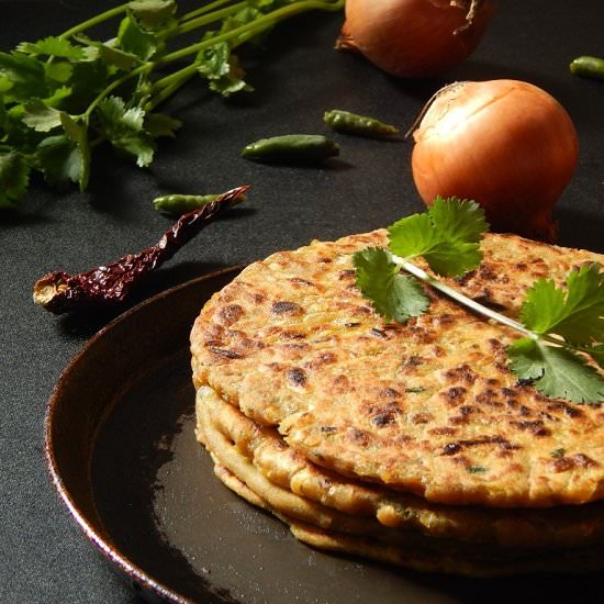 Onion paratha - Recipe photo by therecipebucket