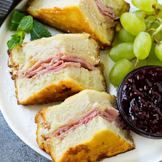 Monte Cristo Sandwich - Recipe photo by dinneratthezoo