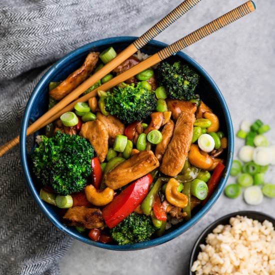 Cashew Chicken Stir Fry - Recipe photo by JoyFoodSunshine