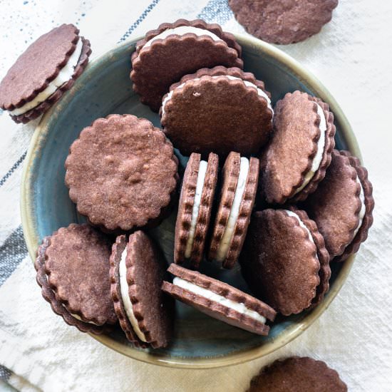 Homemade Oreo Cookies - Recipe photo by piesandtacos