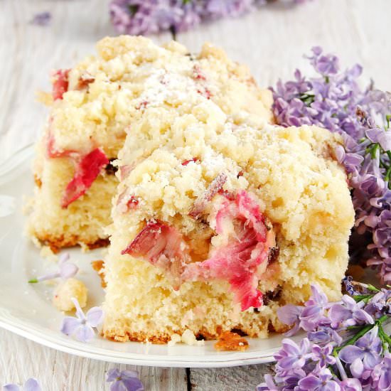 Yeast cake with rhubarb - Recipe photo by Izaa