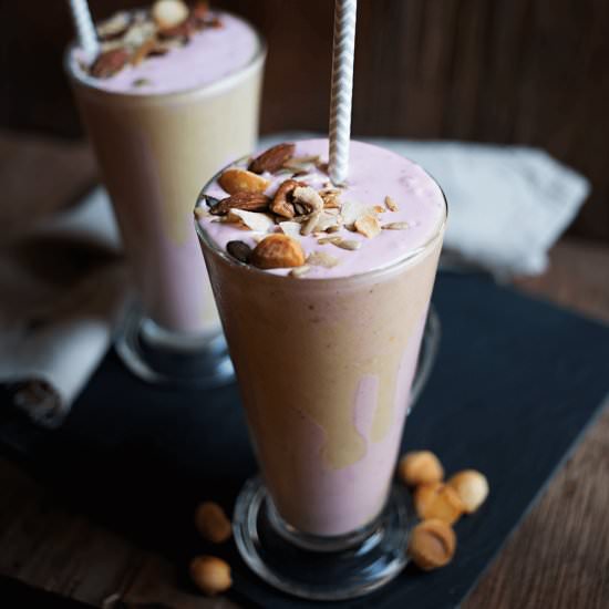 Nut Butter and Berry Smoothie - Recipe photo by Aninas Recipes