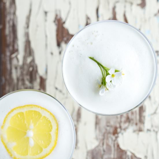 Coconut Chantilly Sour - Recipe photo by ONEarmedMAMA