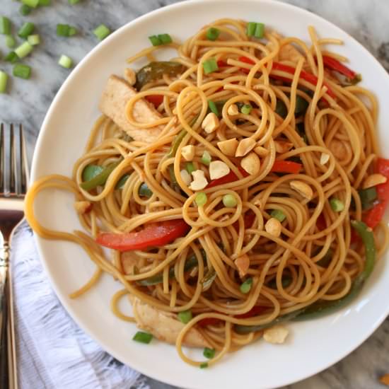 Easy chicken lo mein - Recipe photo by tms1