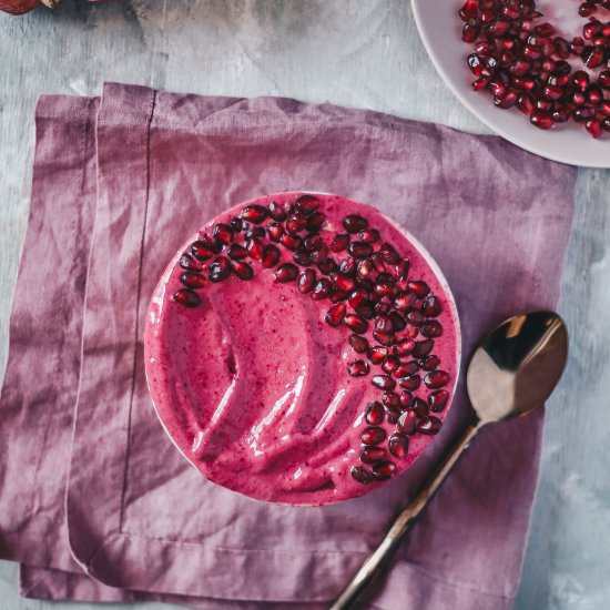 PINK RAW BEET STRAWBERRY SMOOTHE BO - Recipe photo by nattwrobel