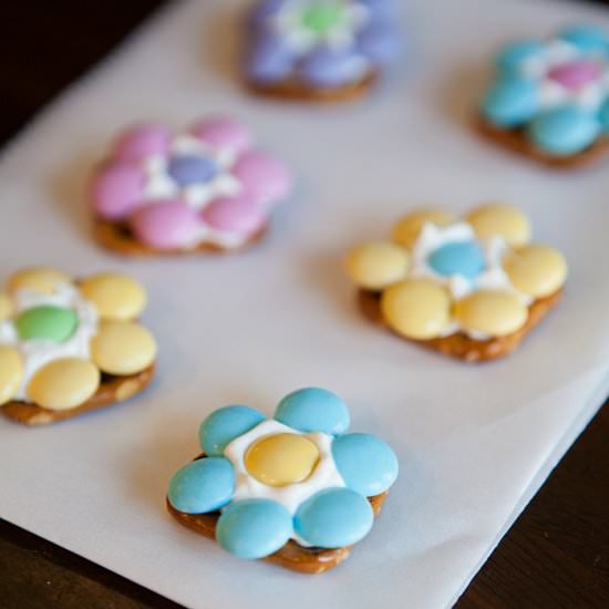 Spring Flower Pretzles - Recipe photo by Princess Pinky Girl