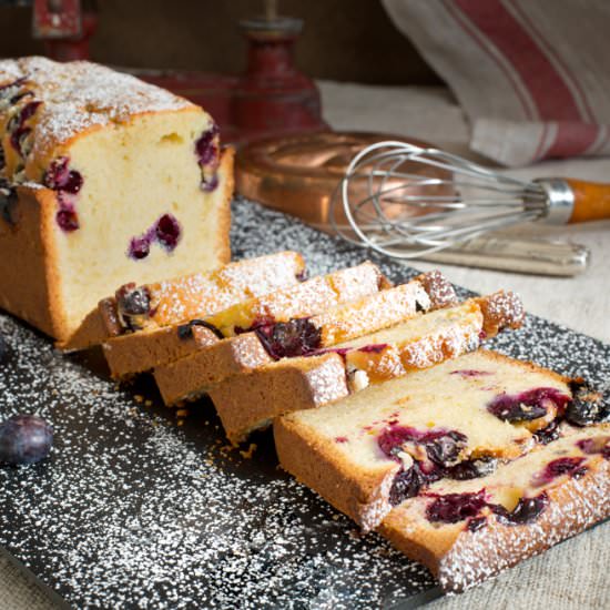 BLUEBERRY PLUM CAKE - Recipe photo by JUEGODESABORES