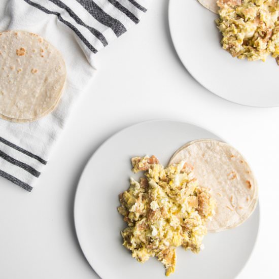 Green Chilaquiles With Cream - Recipe photo by Greciaparra