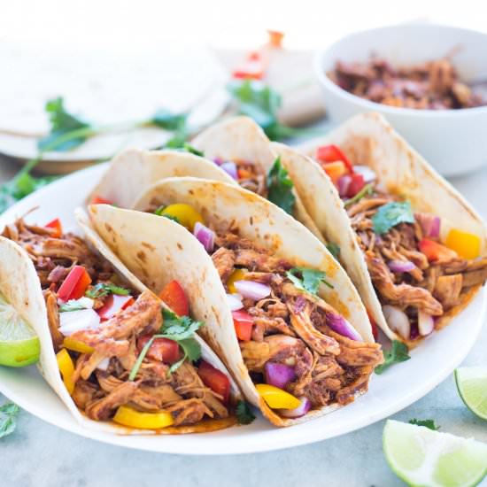 Slow Cooker Honey Chipotle Chicken - Recipe photo by Theflavoursofkitchen