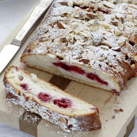 Cheese and Raspberry Braid - Recipe photo by lilcookieblog