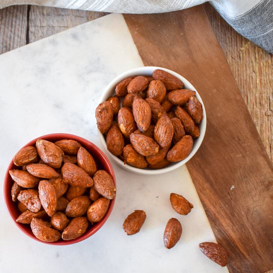 Sriracha Roasted Almonds - Recipe photo by forwardeats