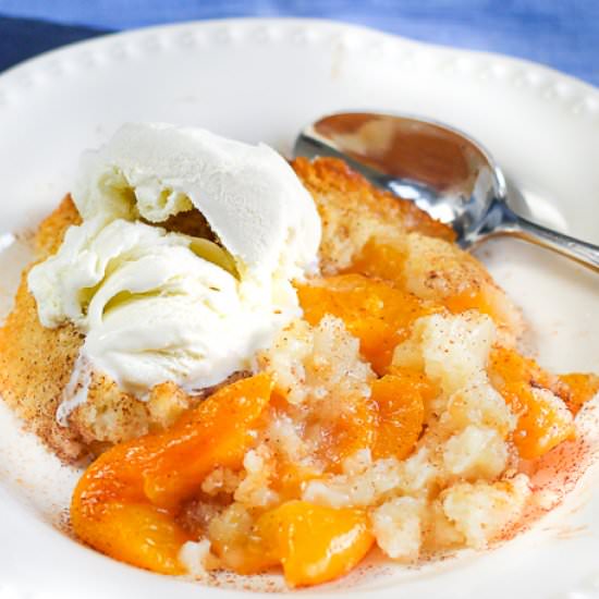 Peach Cobbler - Recipe photo by SugarSpicesLife